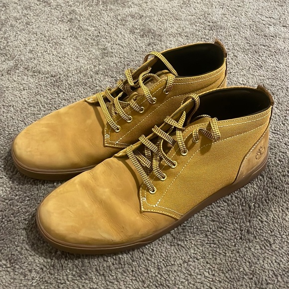 Timberland chukka boots size 11 in good condition